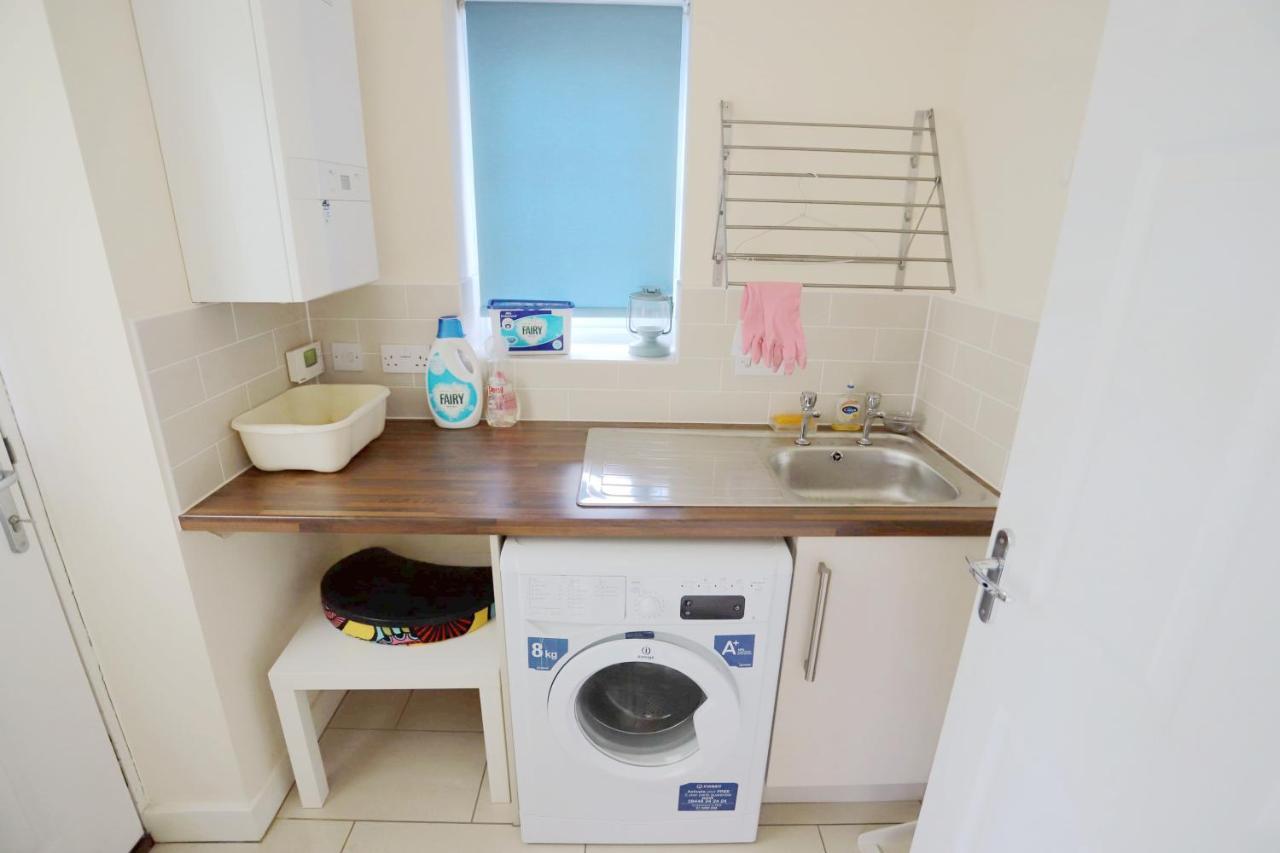 Easytravel Luxury Nec/Airport 3 Beds House Apartman Birmingham Kültér fotó